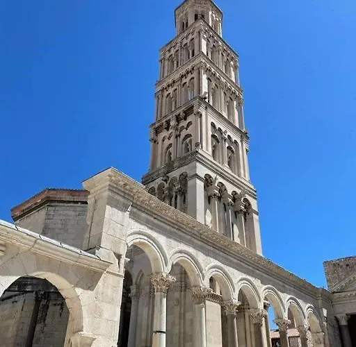 Appartement Spacious With 2 Bathrooms, Near And Center Split